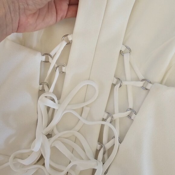 BCBG MaxAzria White dress - Picture 6 of 12